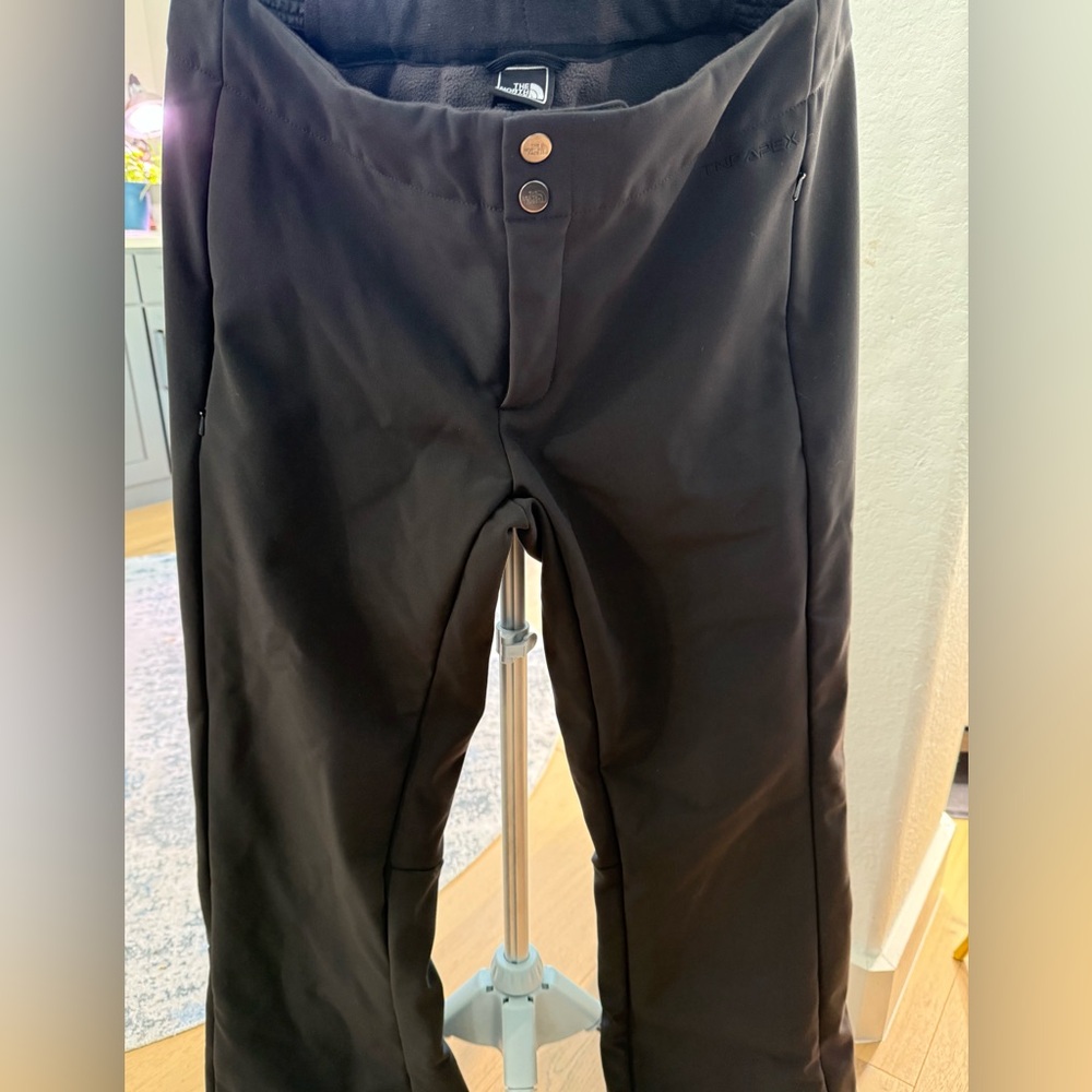The North Face Women’s Apex Snow Pants in Black Size Large